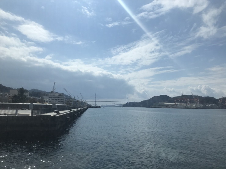 軍艦島へ向け出港